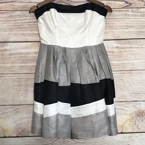 Bebe black & white party dress w/pockets. Sz S